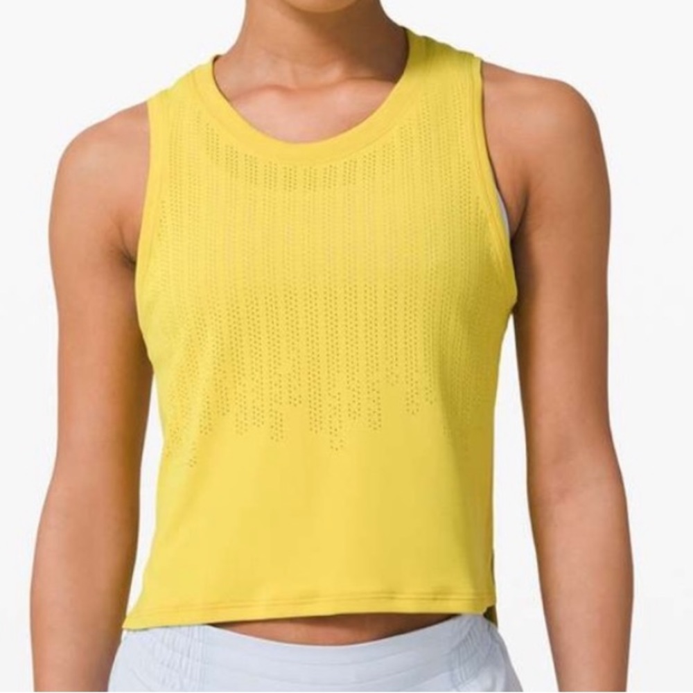 Lululemon Train to Be Tank Top
Color Soleil/Soleil
Size XS